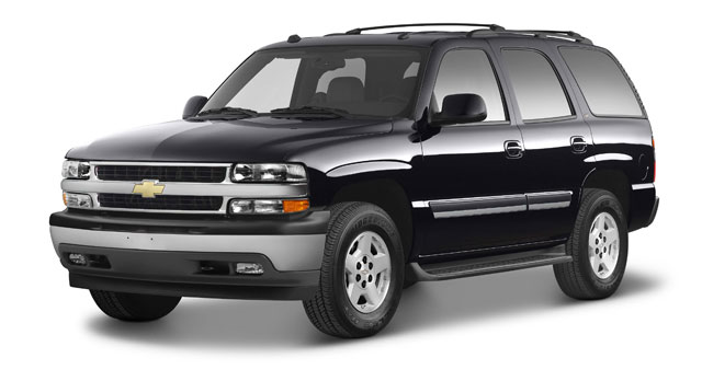 2005_Chevy_Tahoe_Front.jpg